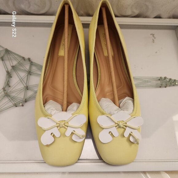 Franco Sarto Leather "Abigail" Yellow Ballet flats. NIB. Size 7 - Picture 2 of 9